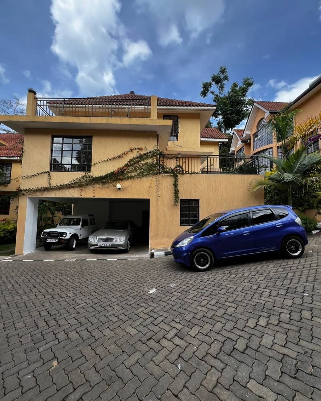 5-Bedroom Townhouse