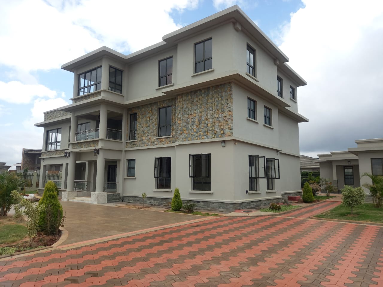 6-Bedroom+DSQ