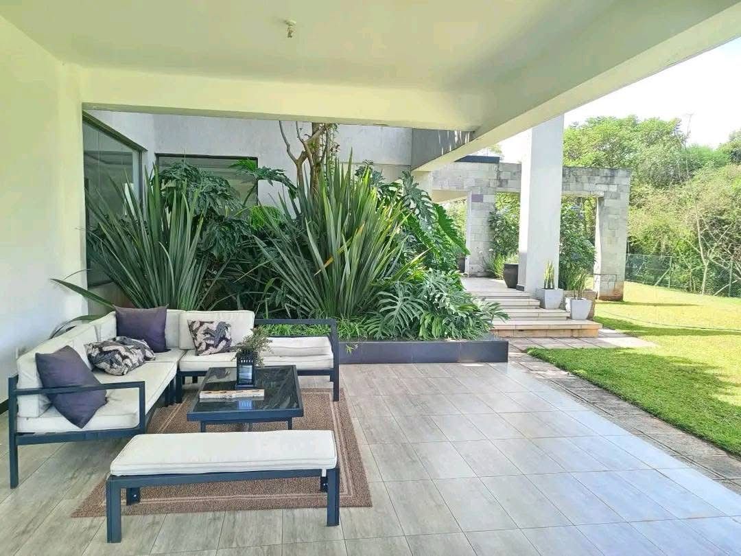 5 Bedroom image 6