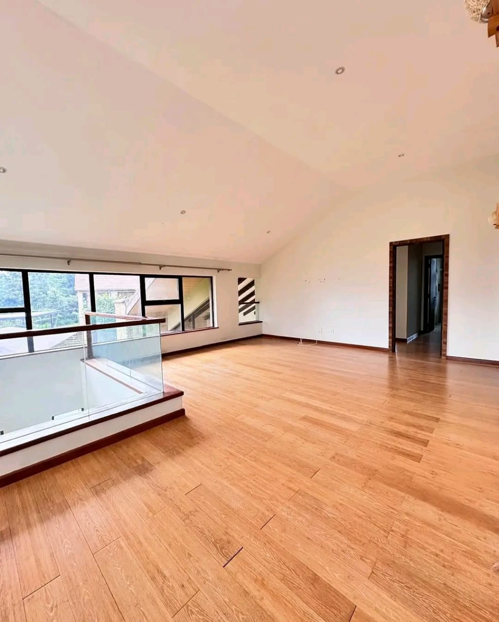 4-Bedroom+DSQ image 8