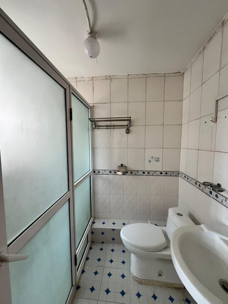 3-Bedroom image 9