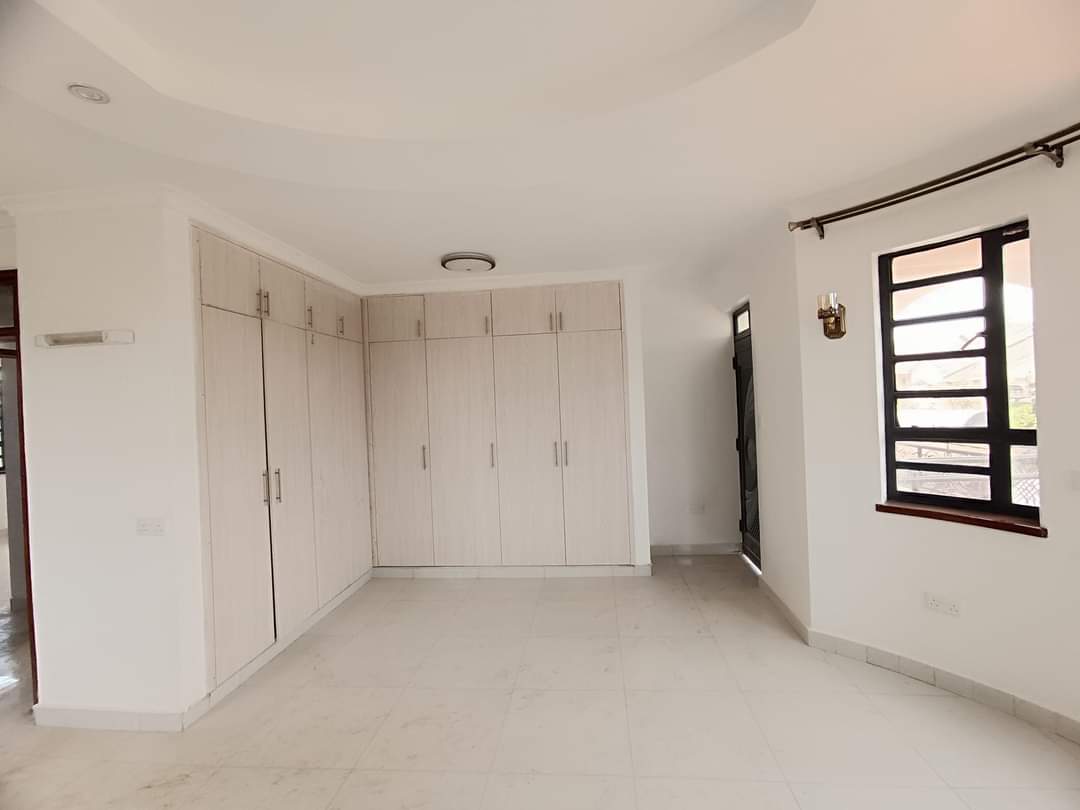 4-Bedroom+DSQ image 5