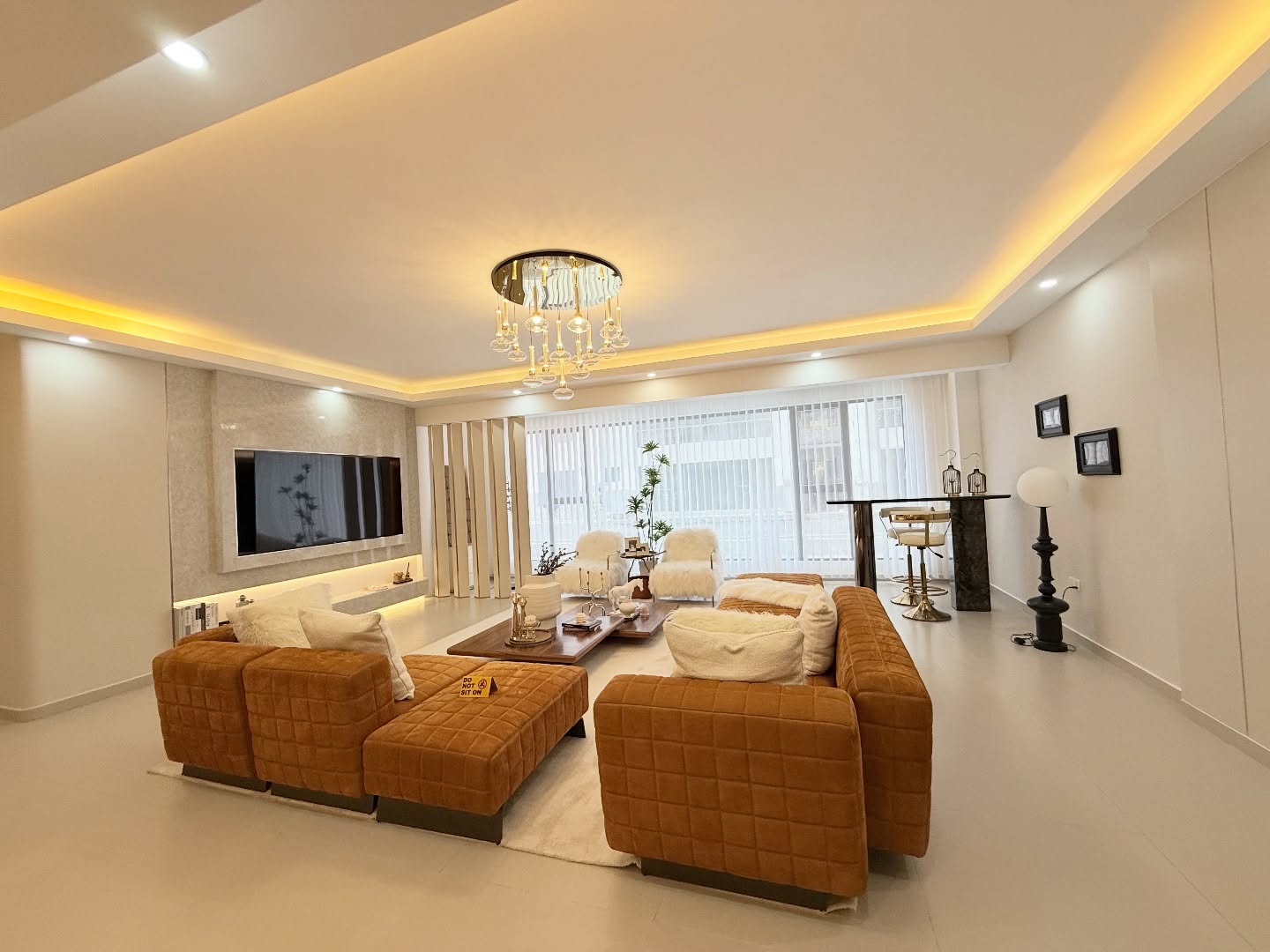 5-Bedroom plus DSQ and Study image 3