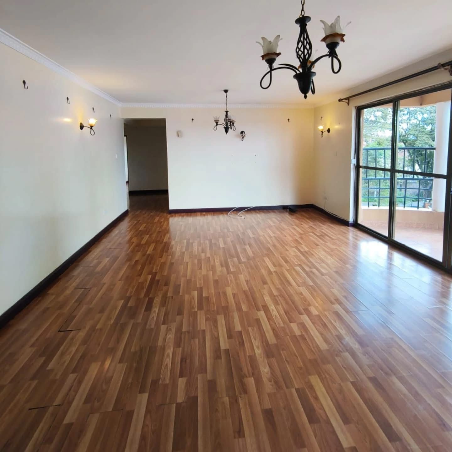 3 Bedroom Apartment image 3