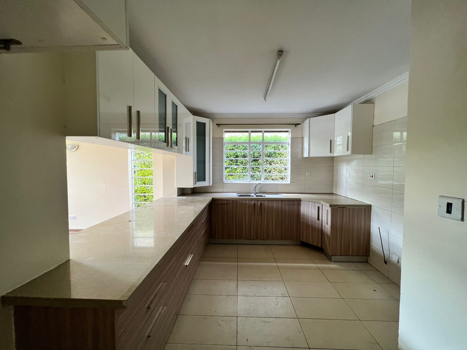 4-Bedrooms+DSQ image 10