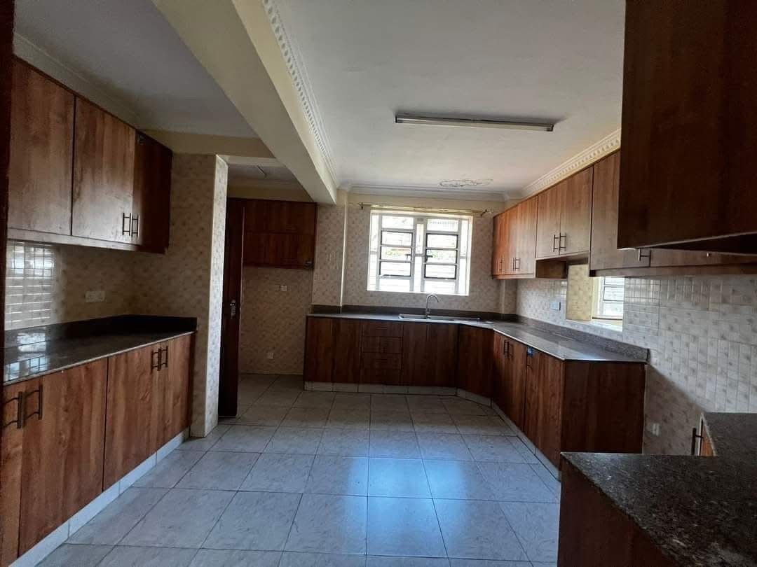 magnificent 4 bedroom house in Membley Estate image 5