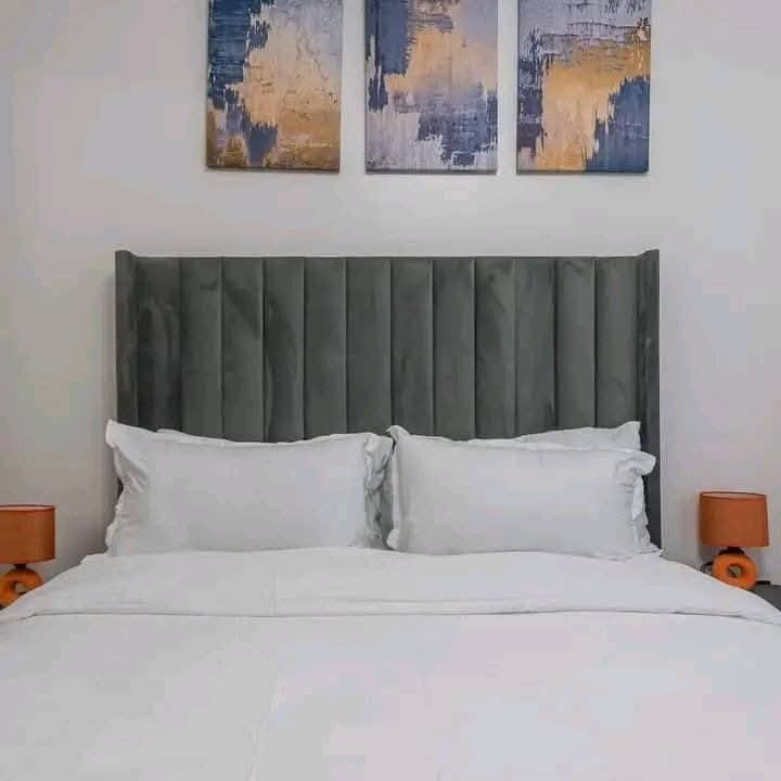 2 Bedrooms image 6