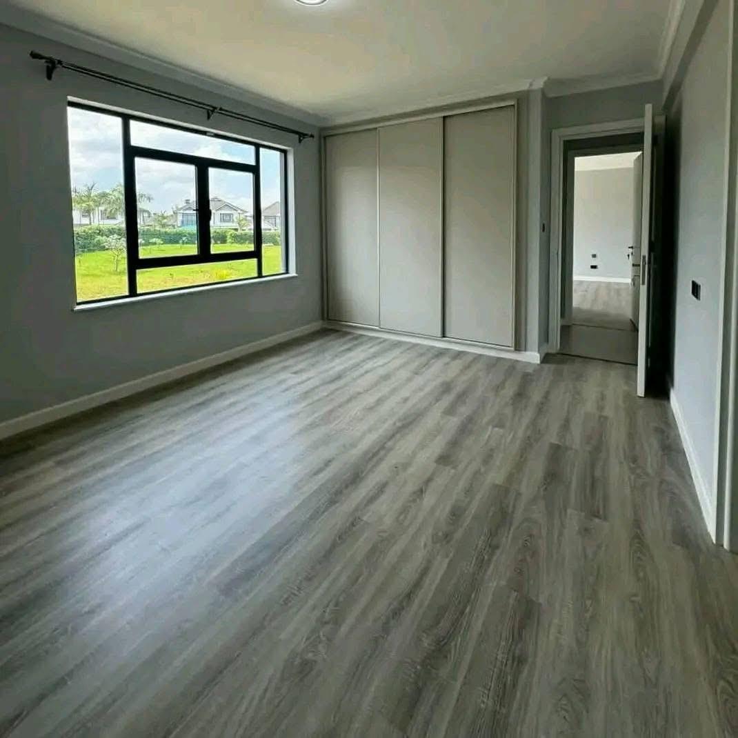4 Bedroom Villa image 9