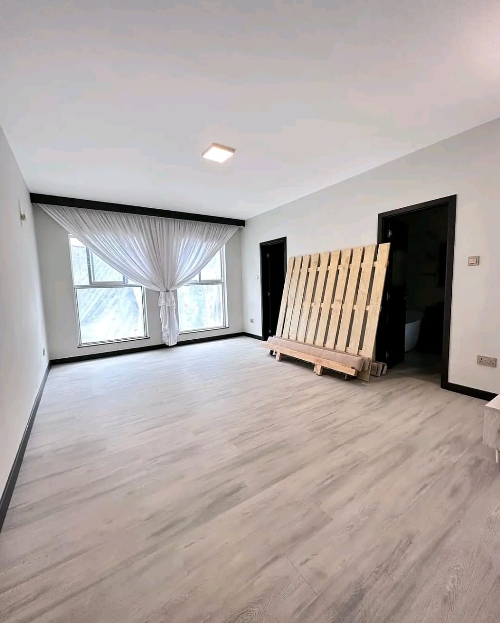 3-Bdroom+SQ image 10