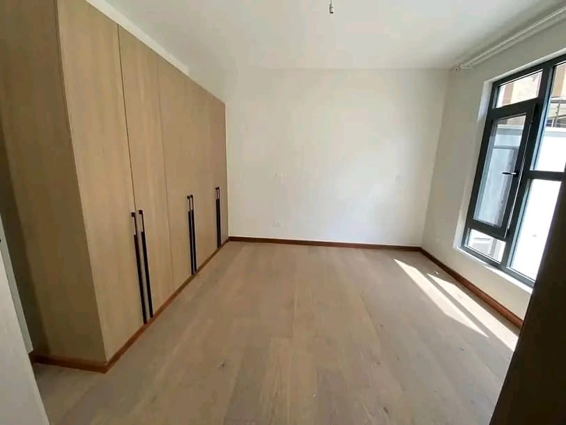 5-bedroom Townhouse+DSQ image 5