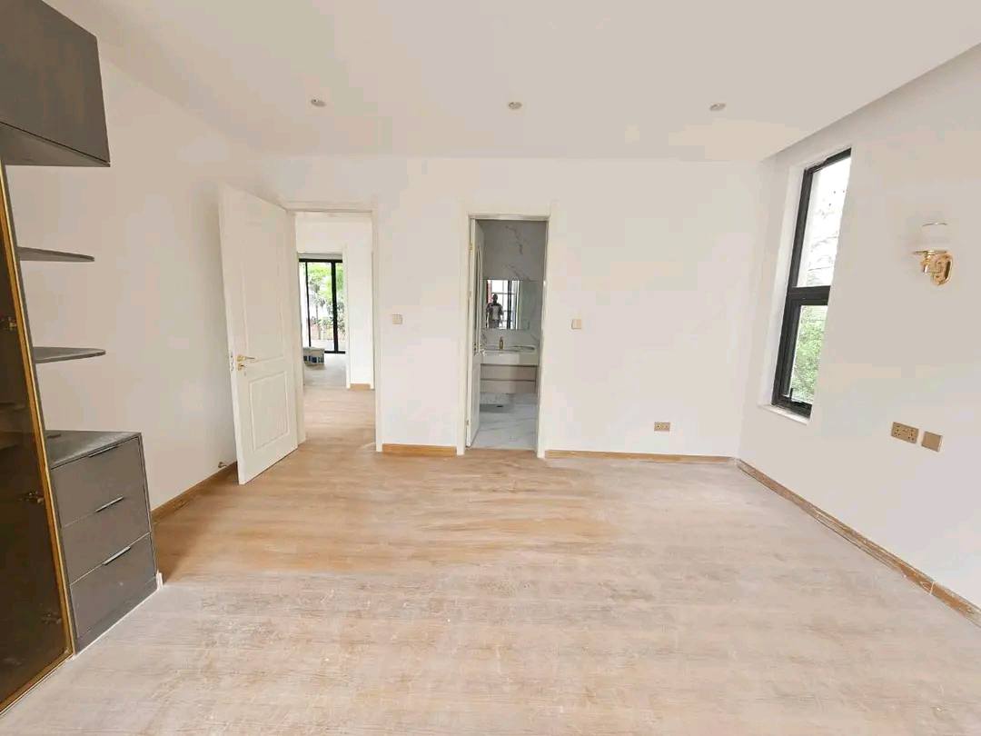 5-Bedroom and DSQ image 10