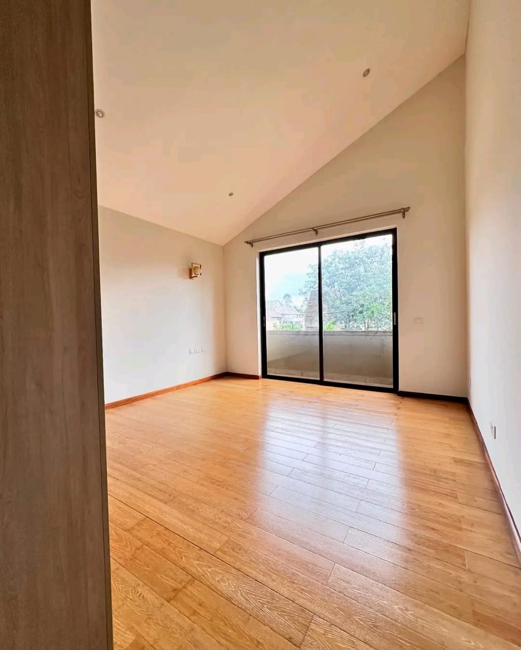 4-Bedroom+DSQ image 7