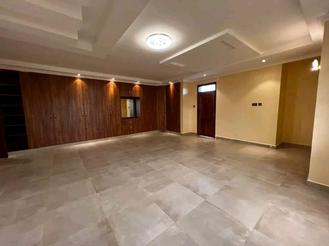 4-bedroom Townhouse+ DSQ image 3