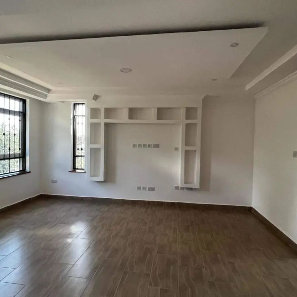 5-Bedroom image 5
