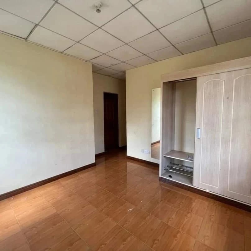 3-Bedroom image 4