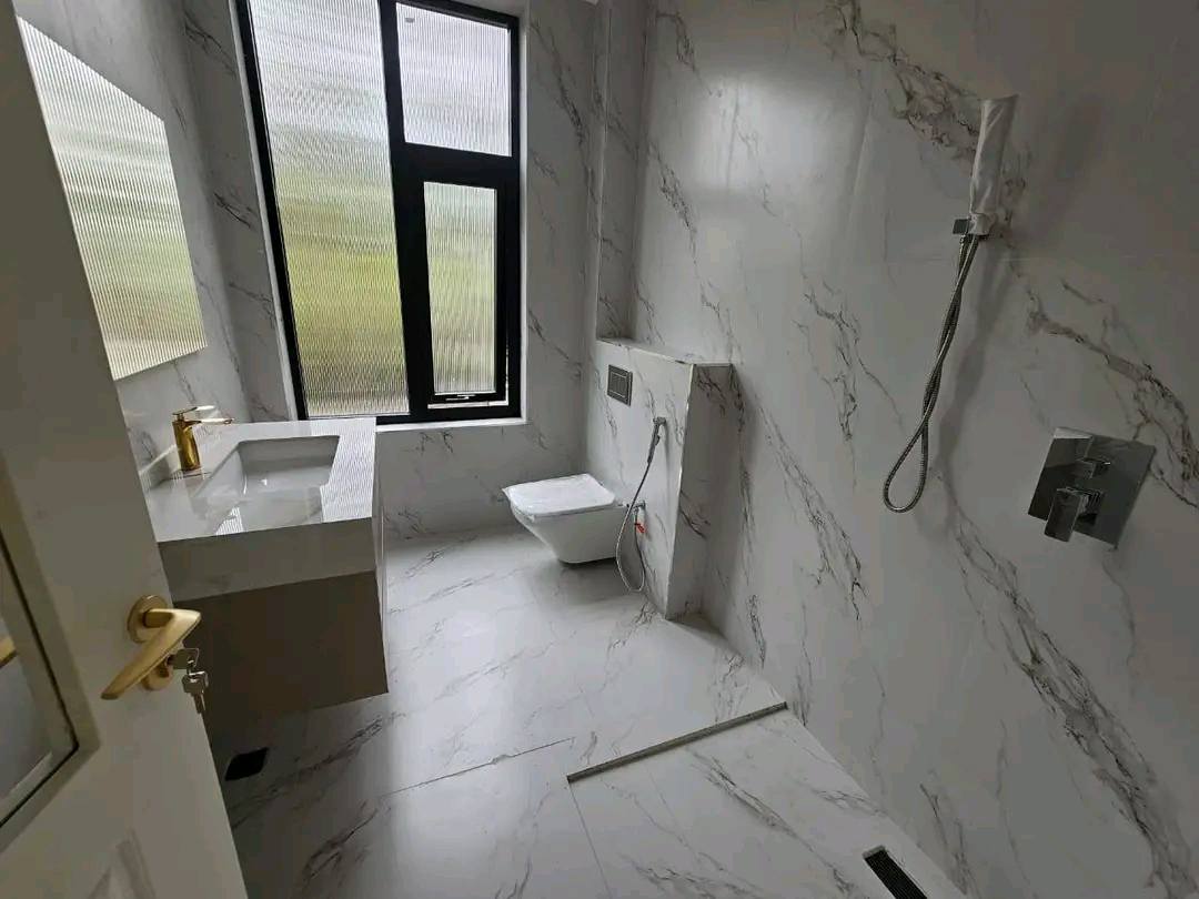 5-Bedroom and DSQ image 8