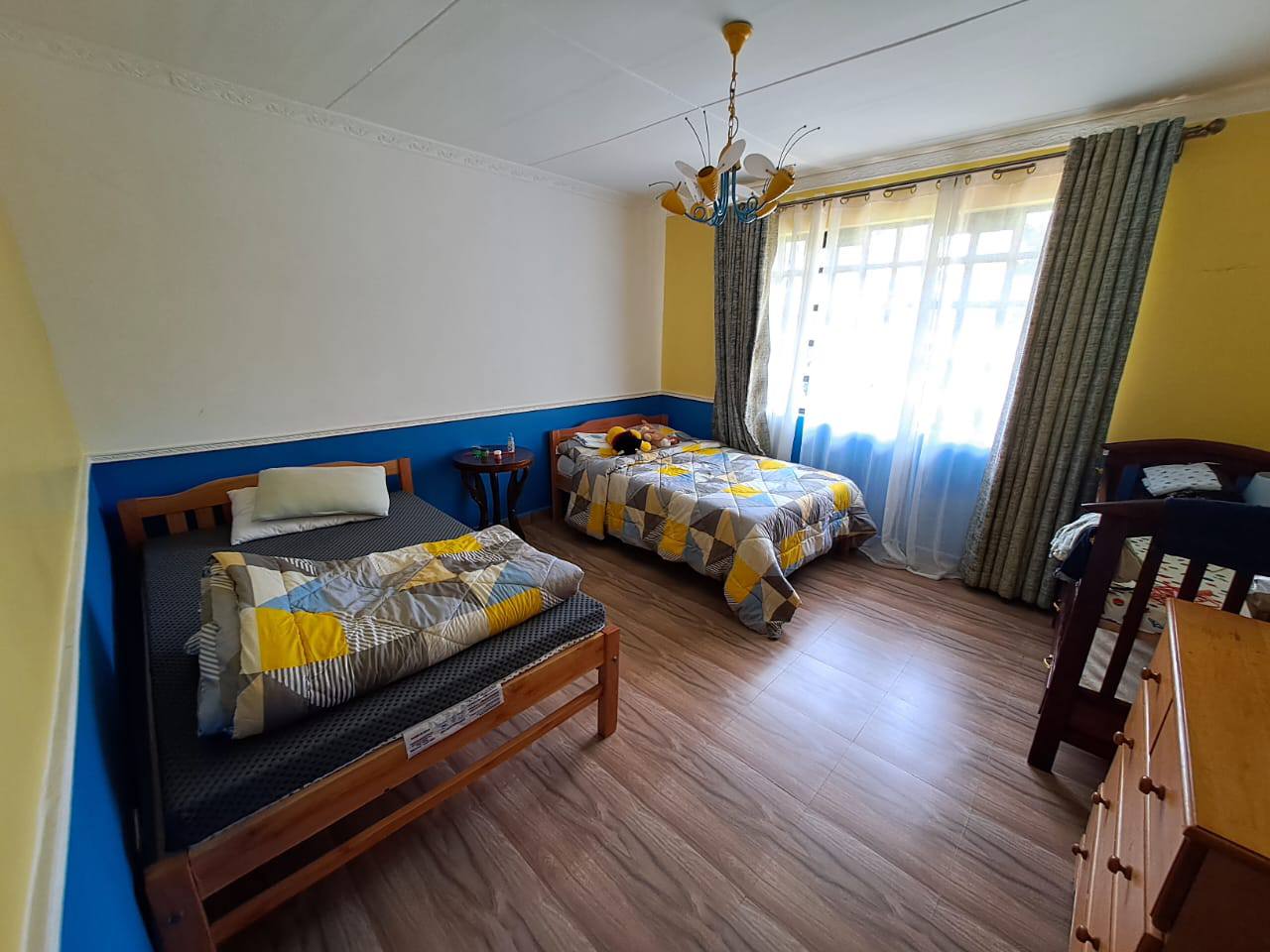 6 Bedroom villa image 9