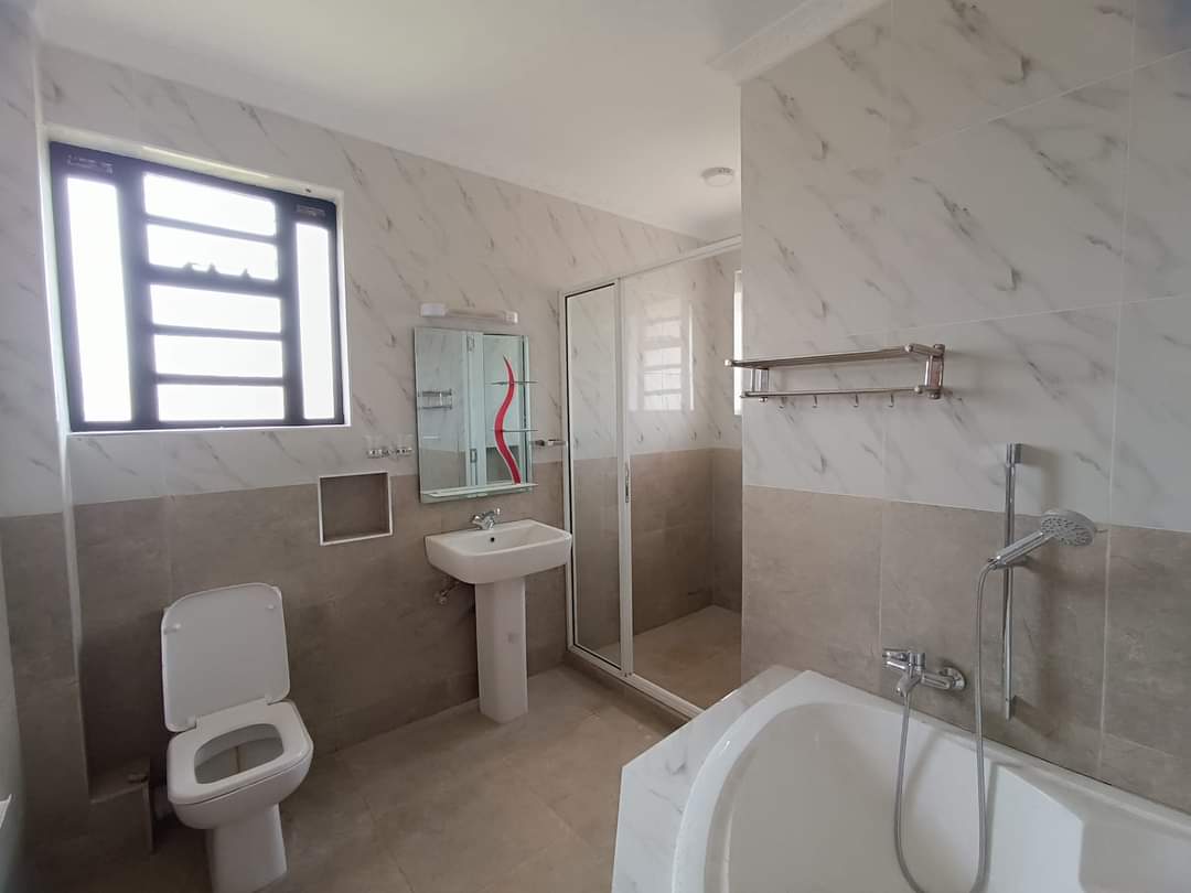 4-Bedroom+DSQ image 3