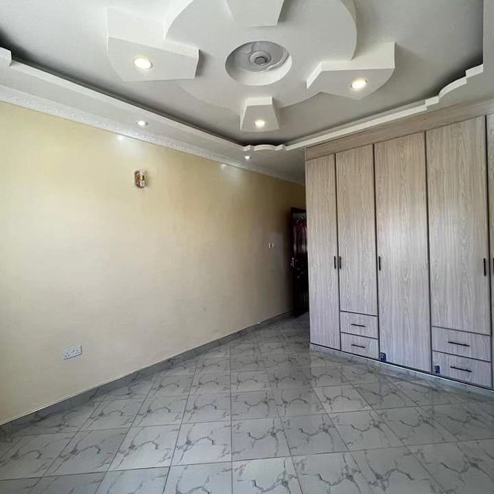 3-Bedroom+DSQ image 2