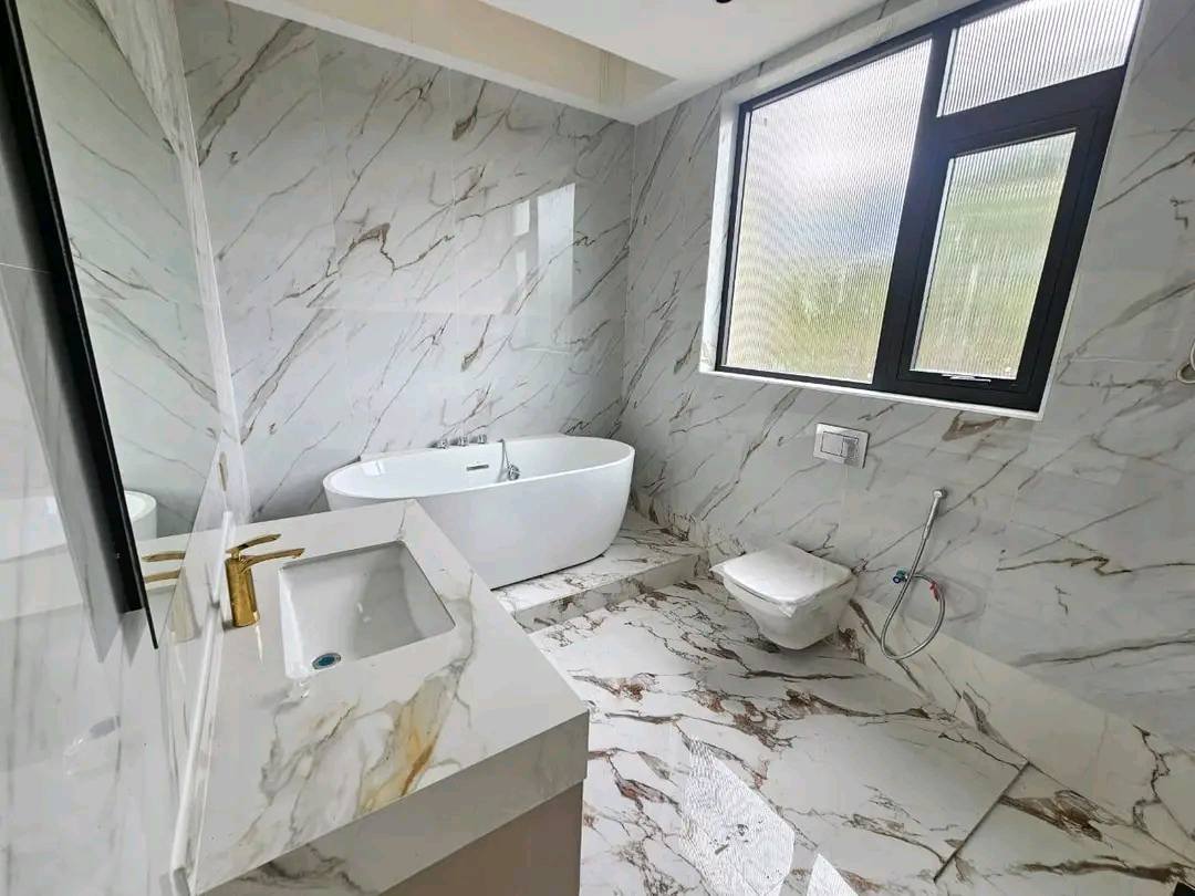 5-Bedroom and DSQ image 4