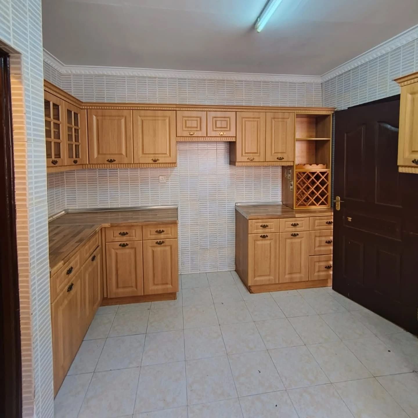3 Bedroom Apartment image 2