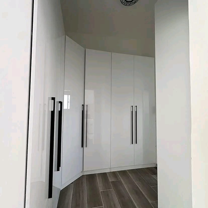 4 and 6-Bedrooms+DSQ image 2