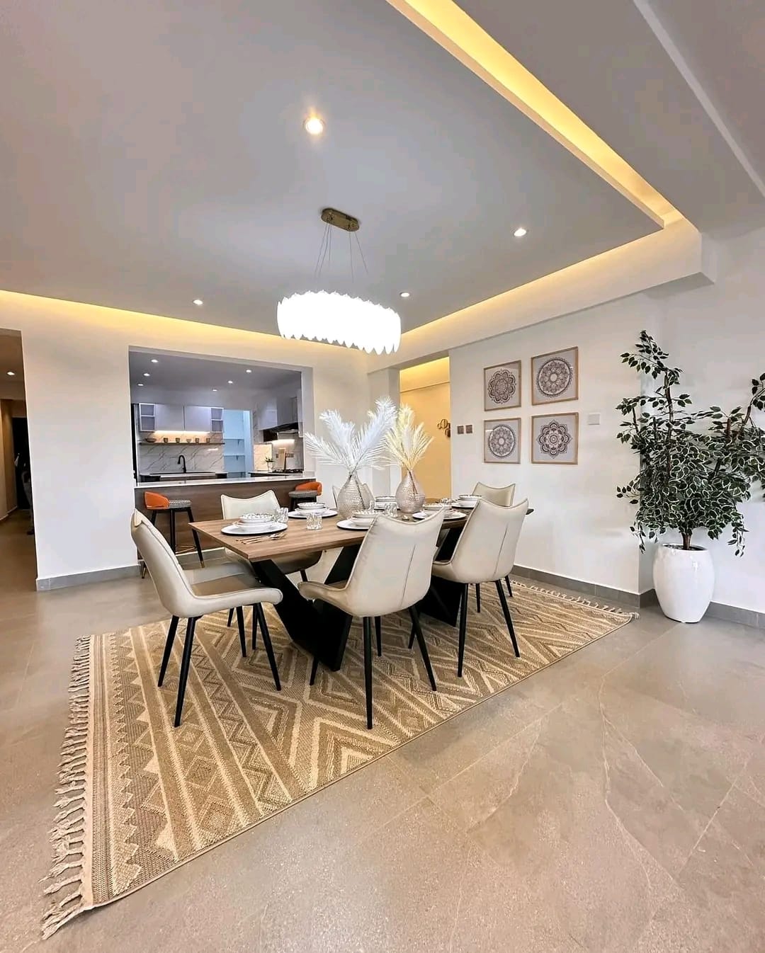 3 and 4-bedroom Apartment image 4