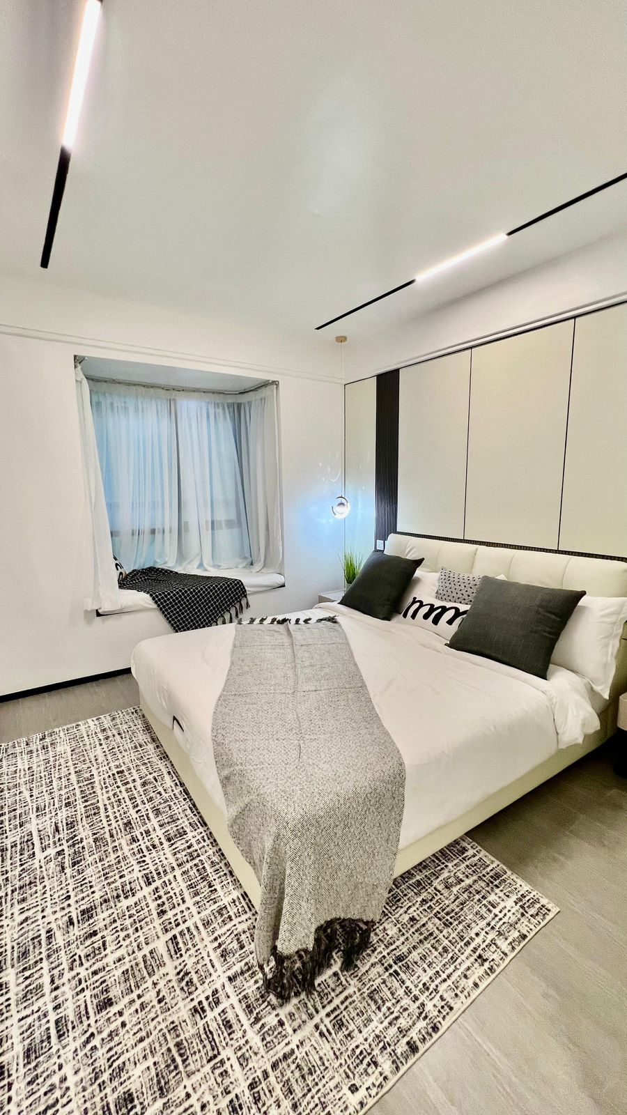 3 Bedroom Apartment image 3