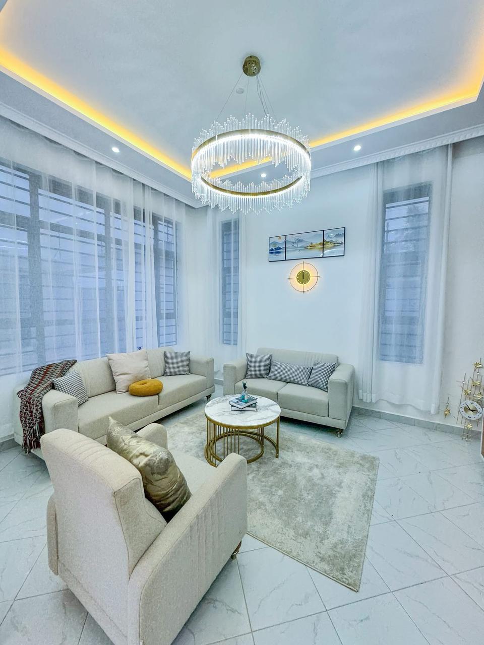 4 Bedroom Townhouse image 3