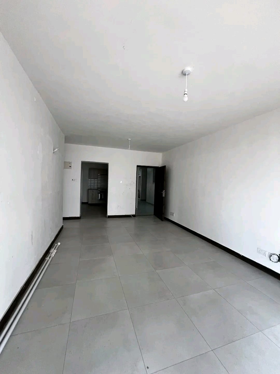 2-bedroom image 4