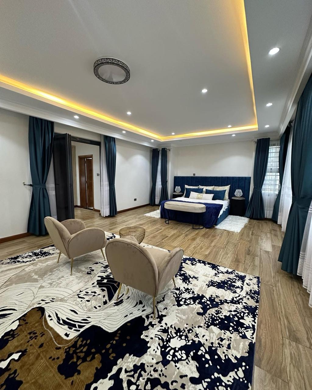 4 Bedroom Villa image 9