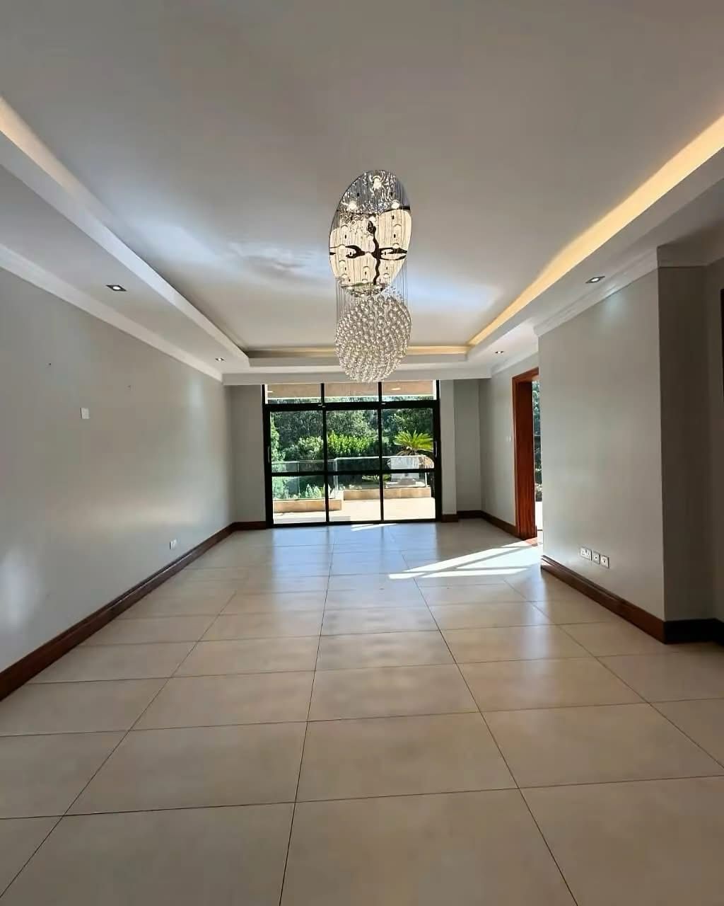 5 Bedroom image 2