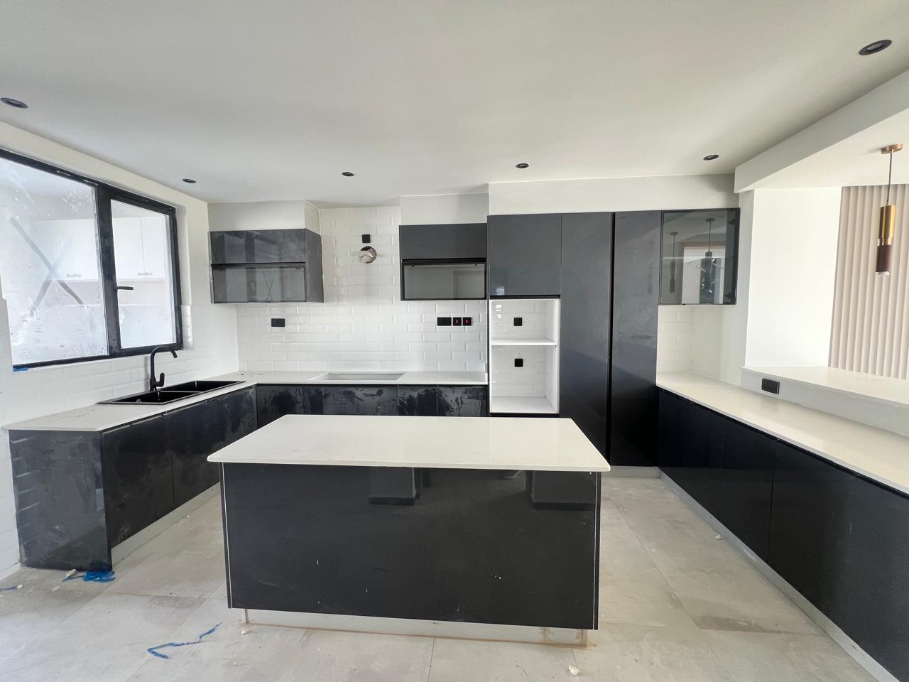 4-bedroom plus DSQ