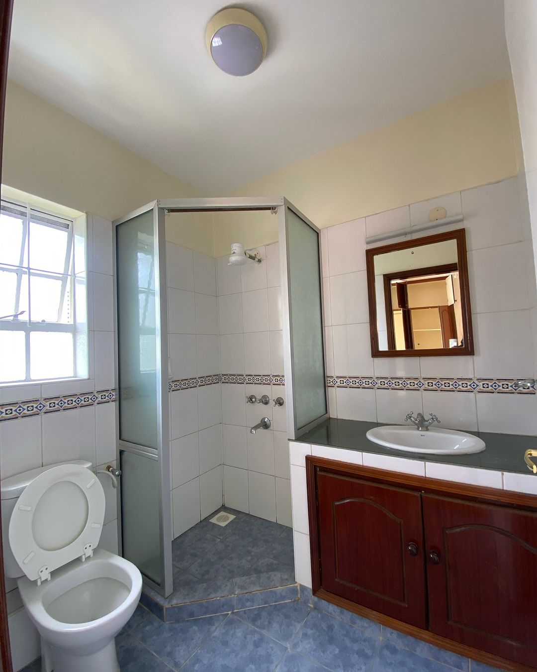 2-Bedroom image 6