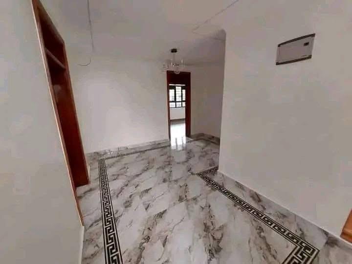 6 Bedroom image 4