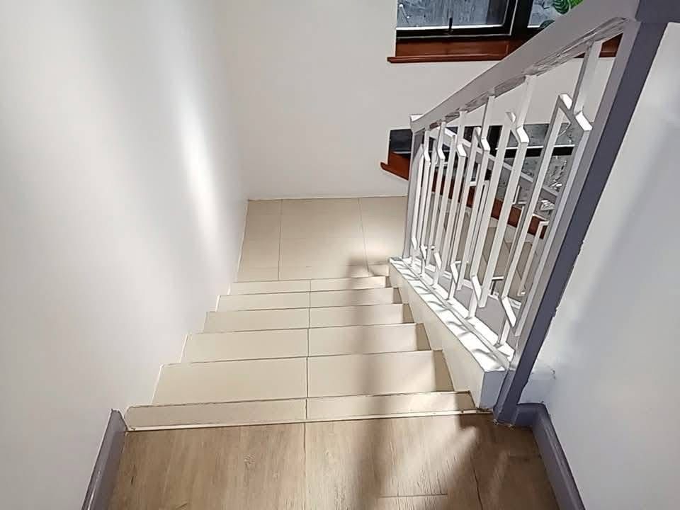 4 Bedroom and DSQ image 6