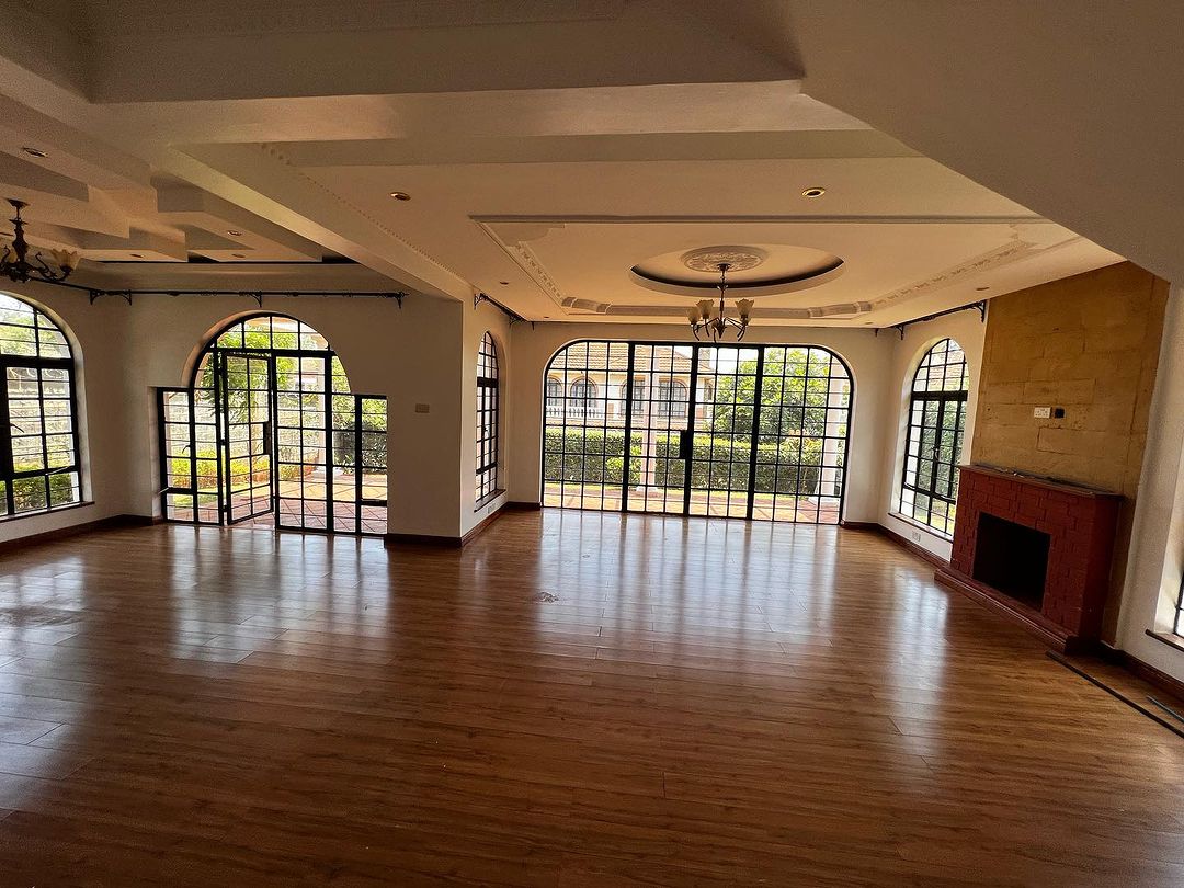 4-Bedroom Villa image 3