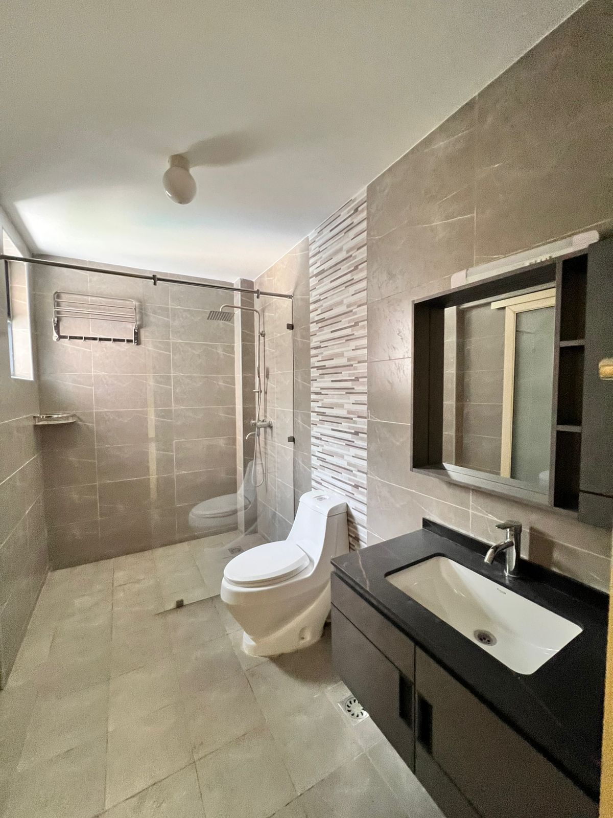 2 Bedroom Apartment image 6