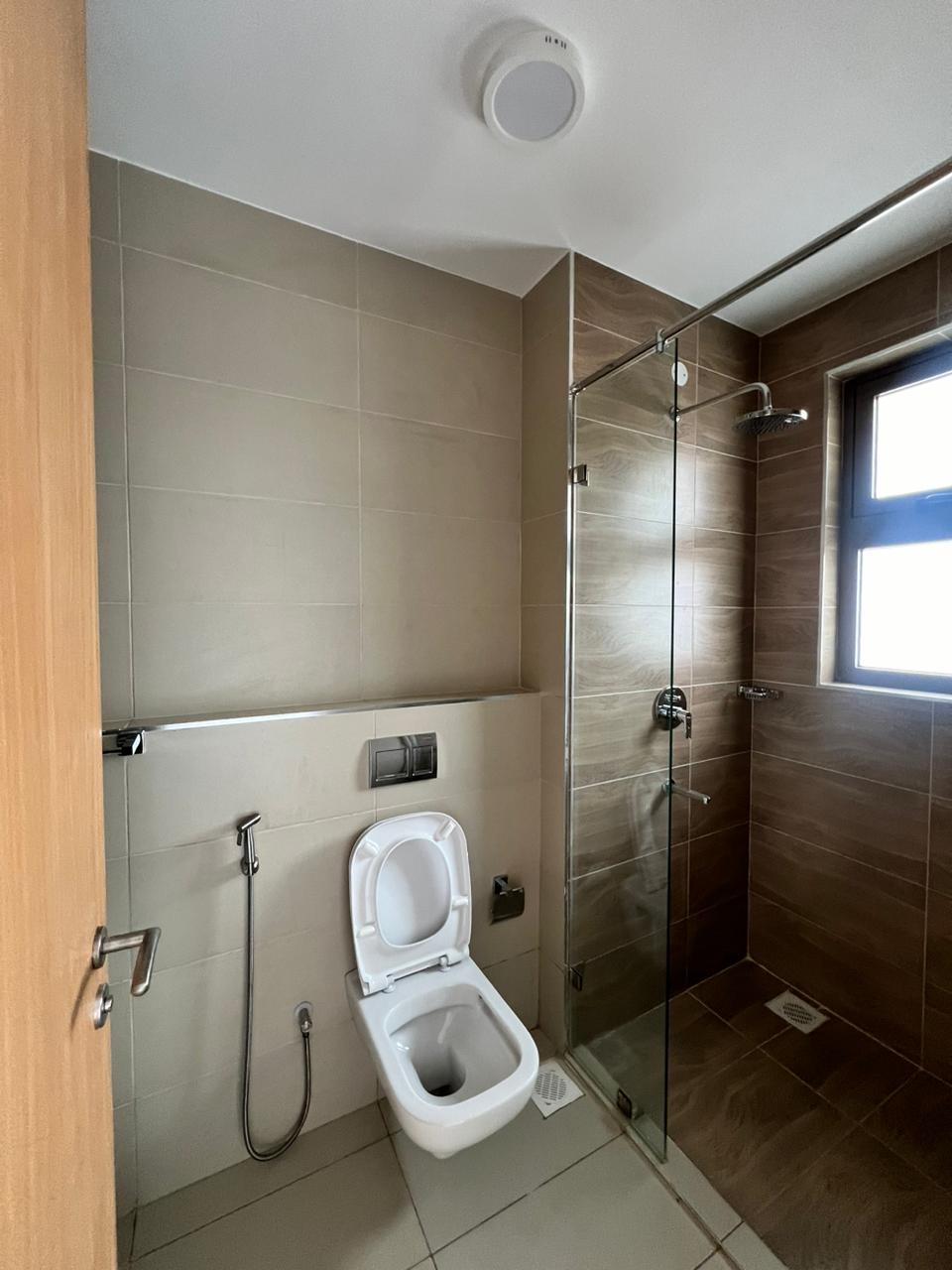 2-Bedroom image 6