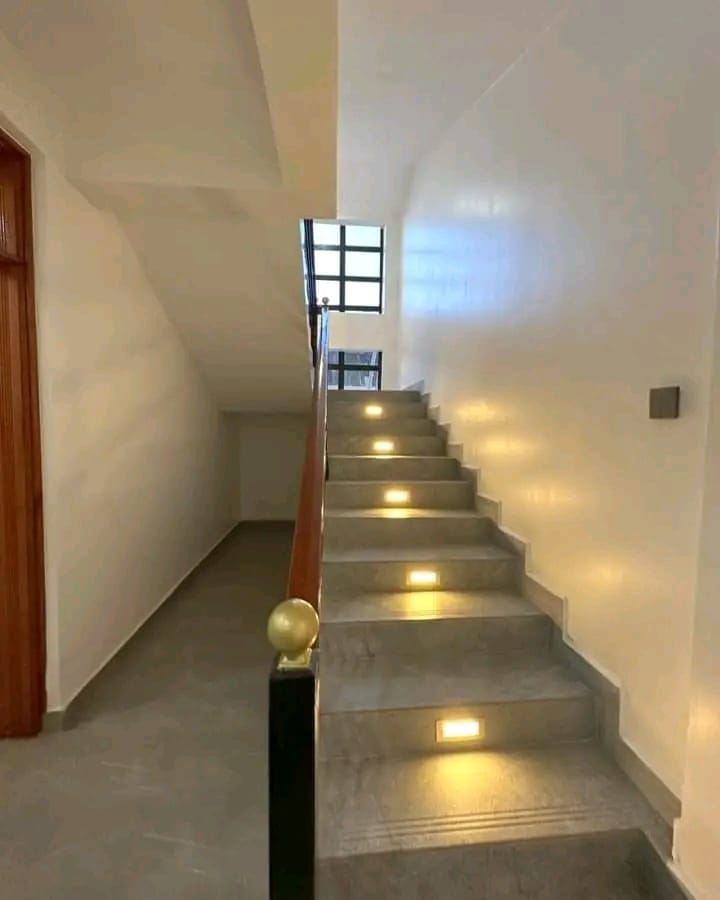 4-Bedroom+DSQ image 10