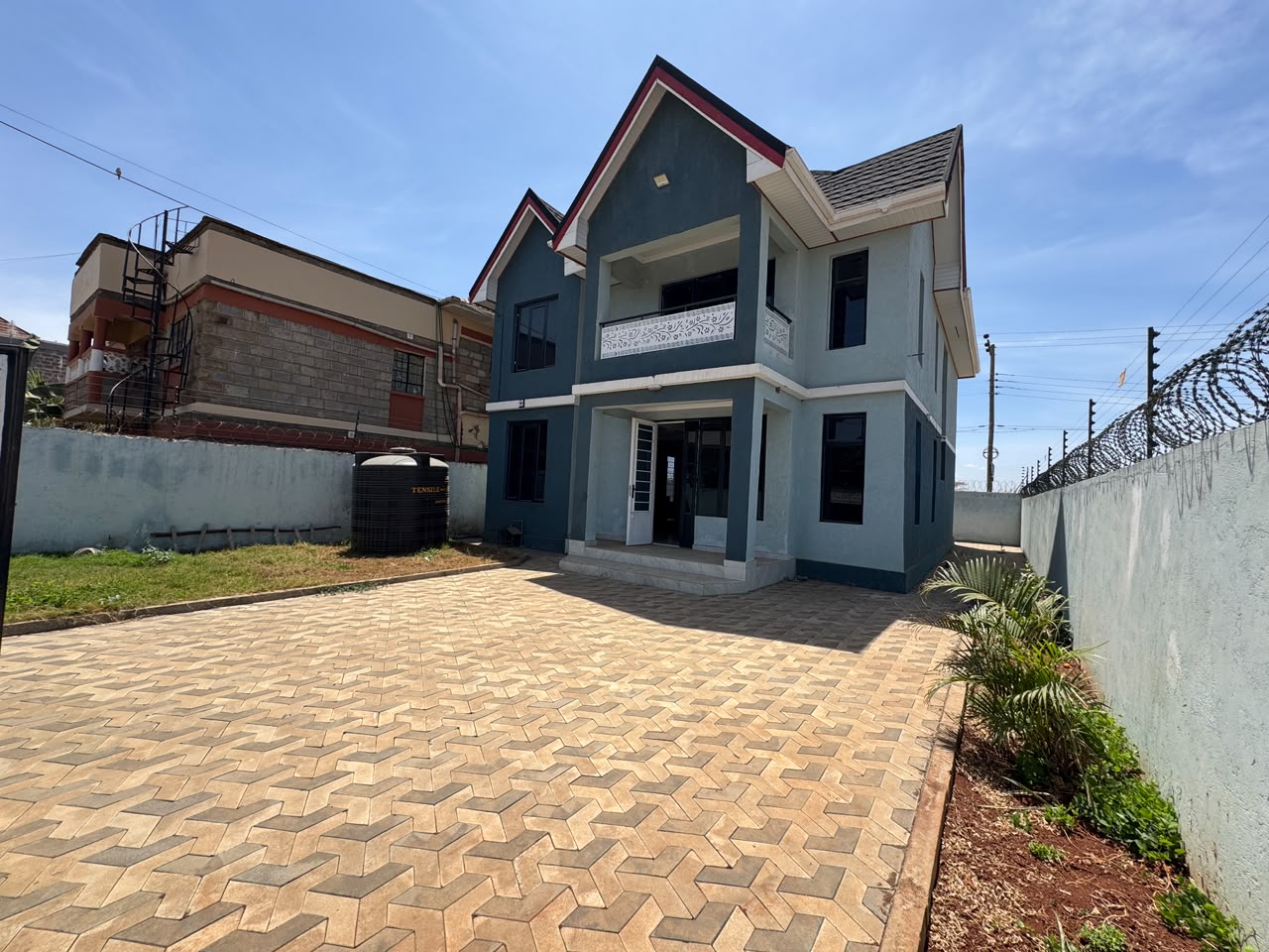 4-Bedroom All-Ensuite House for Rent in Membley image 5