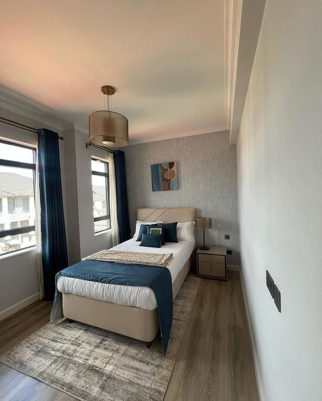 4 Bedroom and DSQ image 3