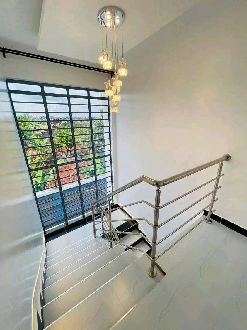 4-bedroom and DSQ image 5