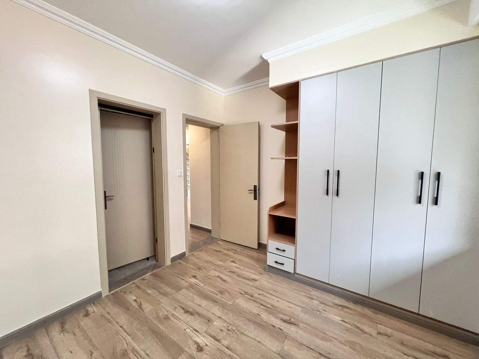 2 Bedroom Apartment image 2