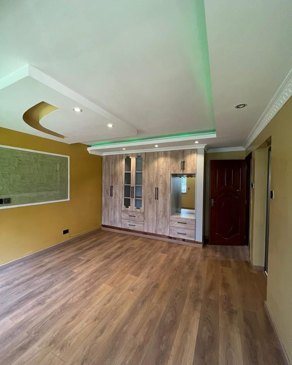 5 Bedroom image 2