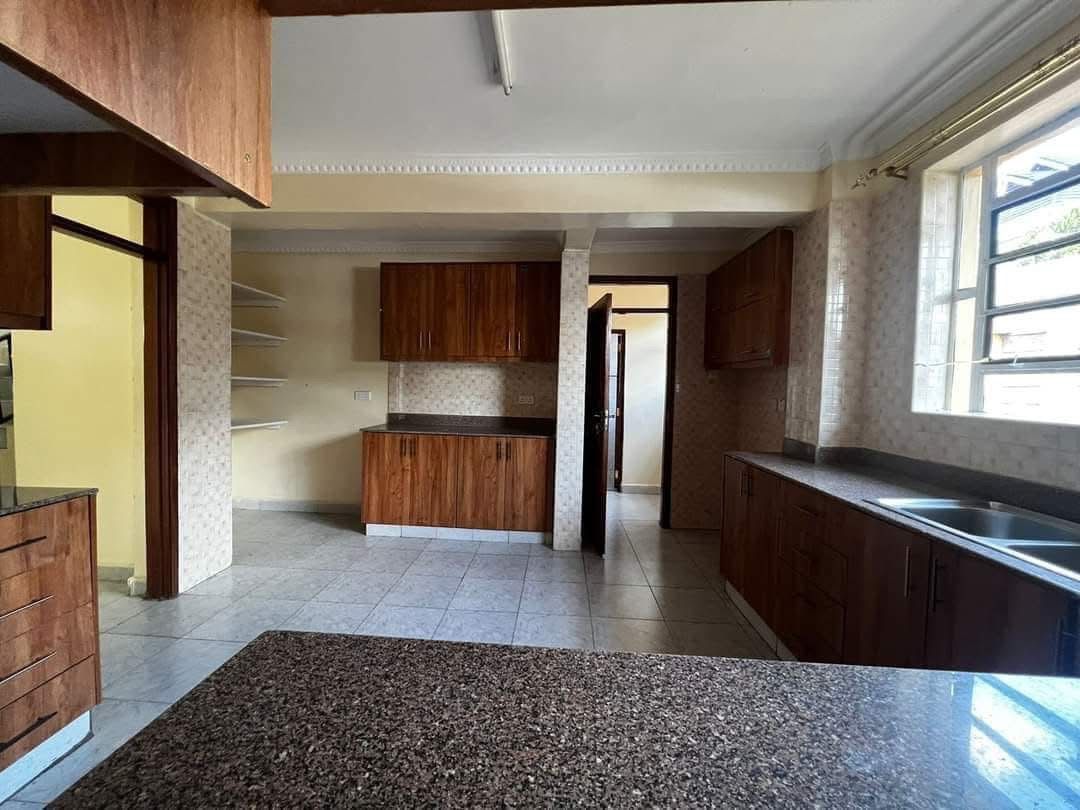 magnificent 4 bedroom house in Membley Estate image 8
