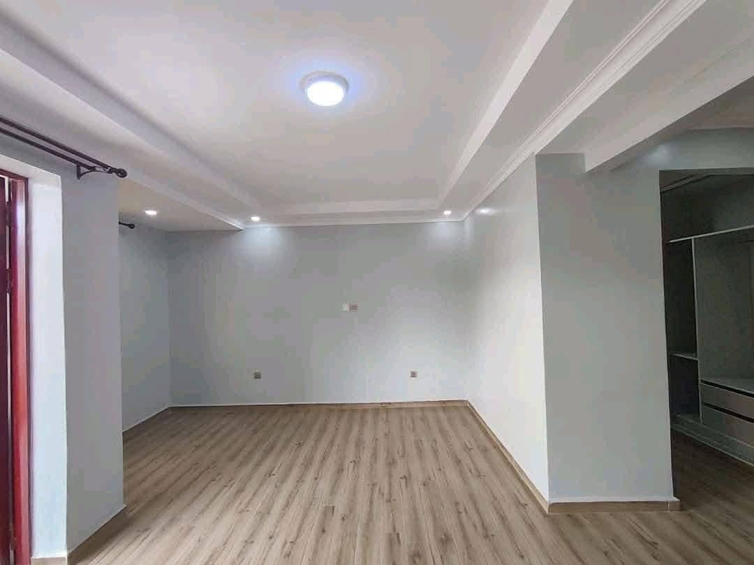 4 Bedroom plus DSQ image 5