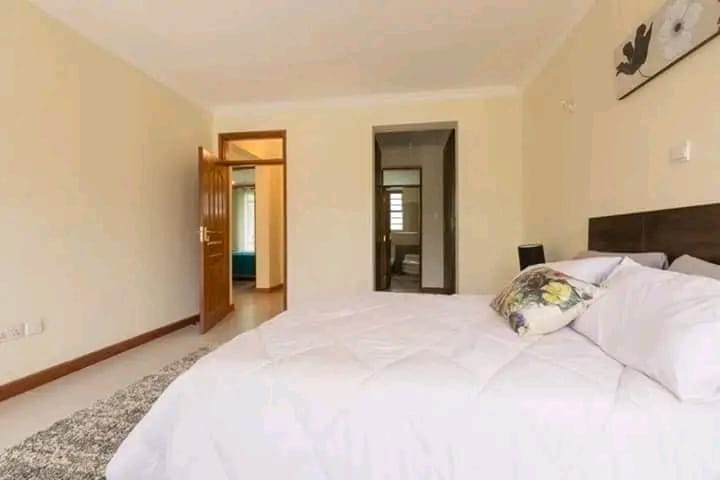 4-Bedroom image 4