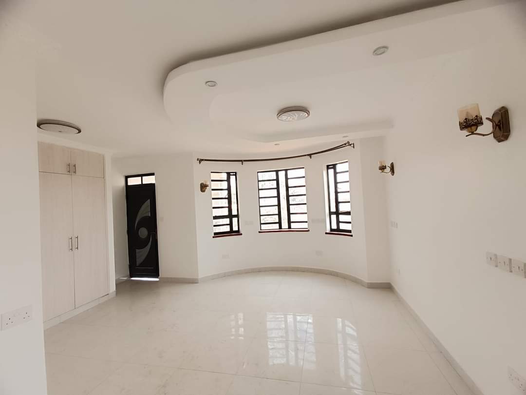 4-Bedroom+DSQ image 4