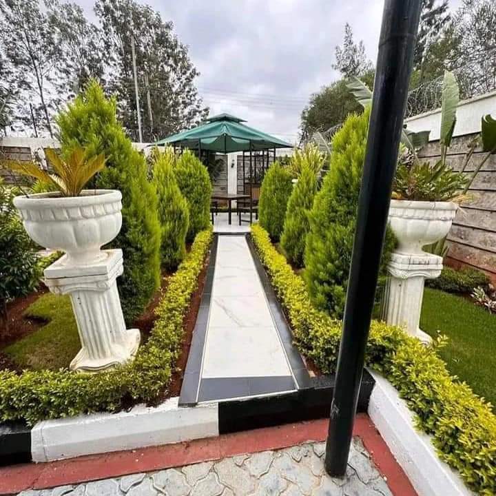 7-Bedroom Townhouse with DSQ for Sale in Karen image 13